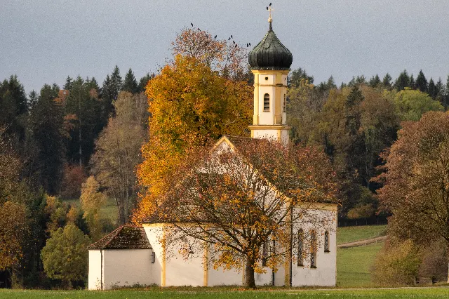 St. Johannes d. Täufer  Kapelle bei Raisting – Im Umland