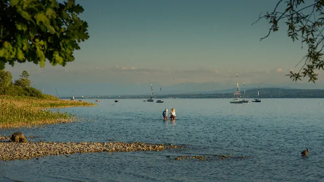 Abendspaziergang in Breitbrunn – Am Ufer