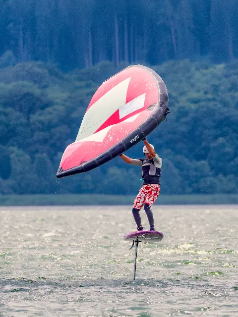 Auftrieb – Auf dem Wasser