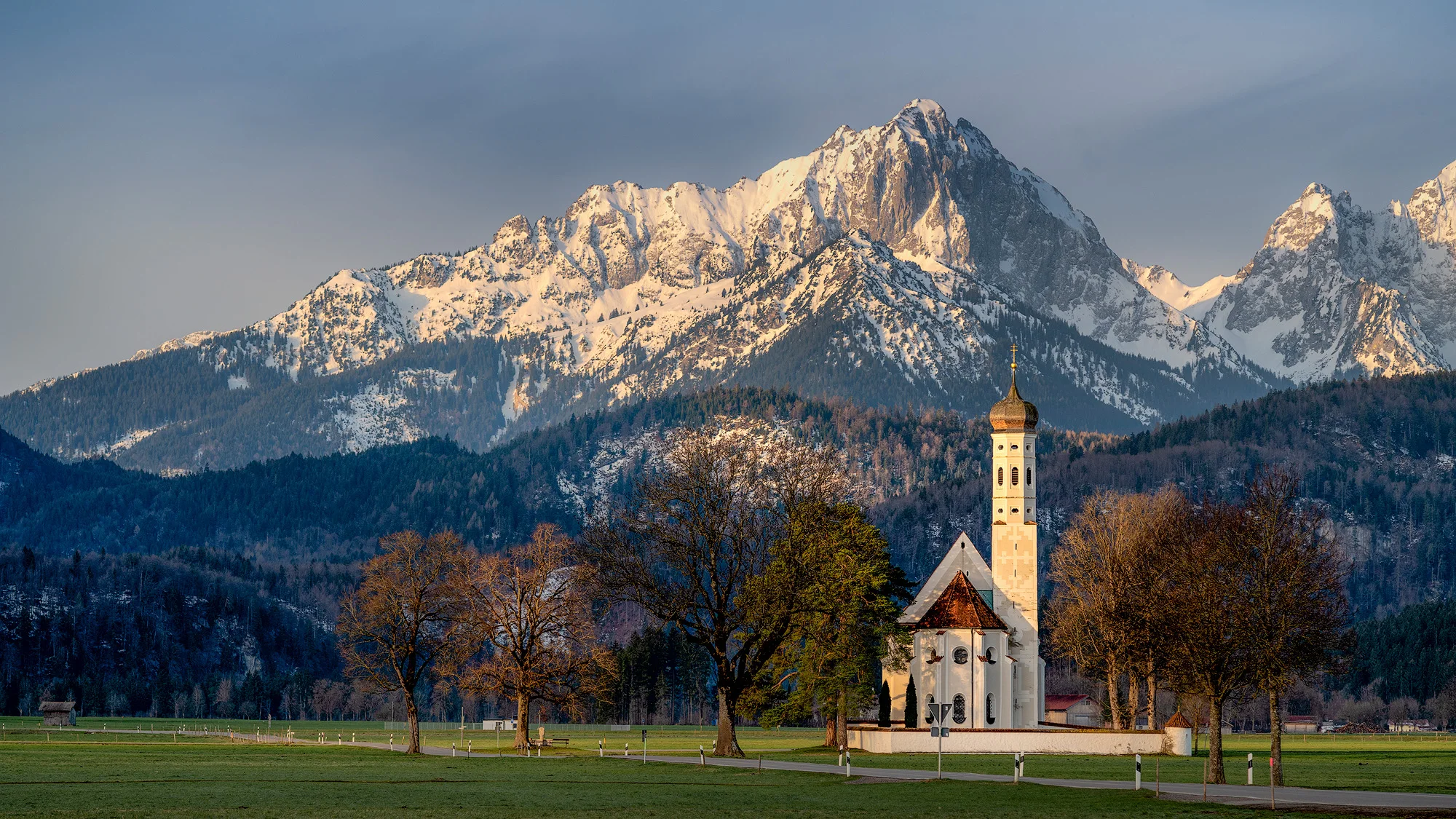St. Coloman im Morgenlicht – Im Umland